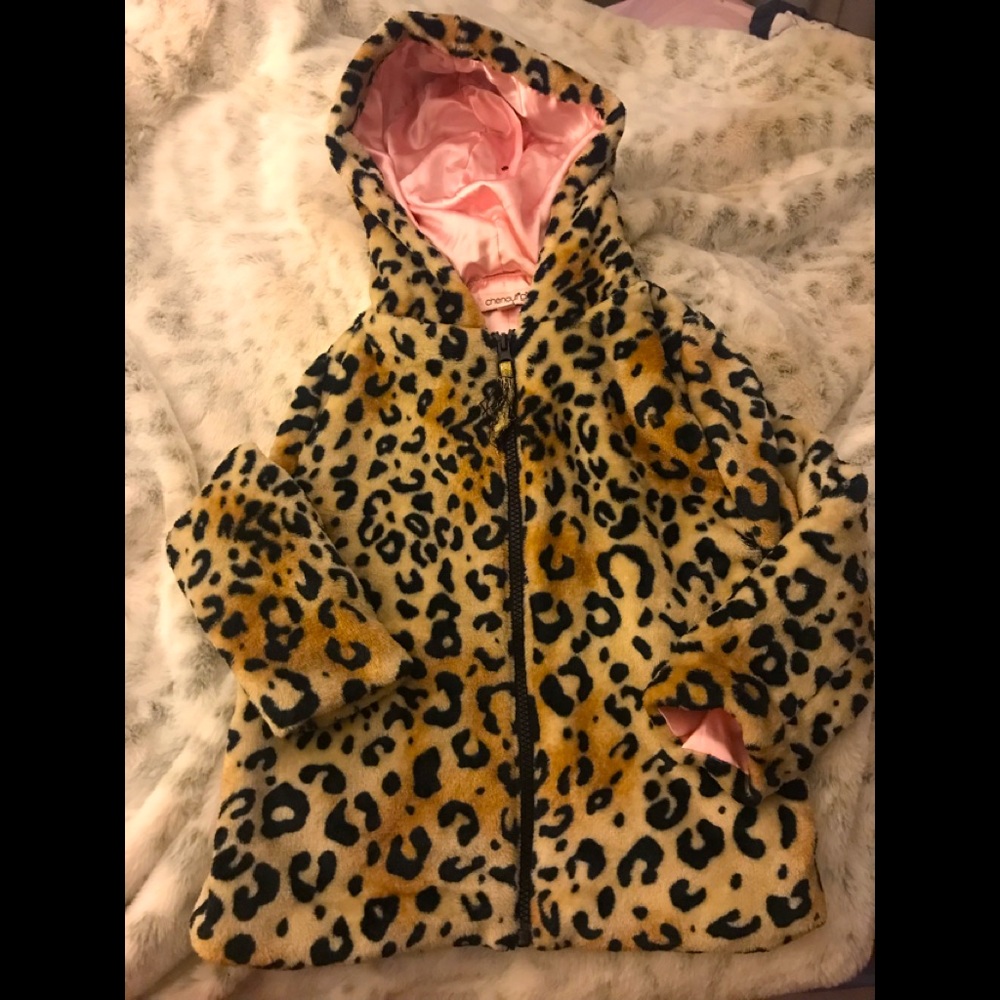 Faux fur Cheetah print jacket 4/5